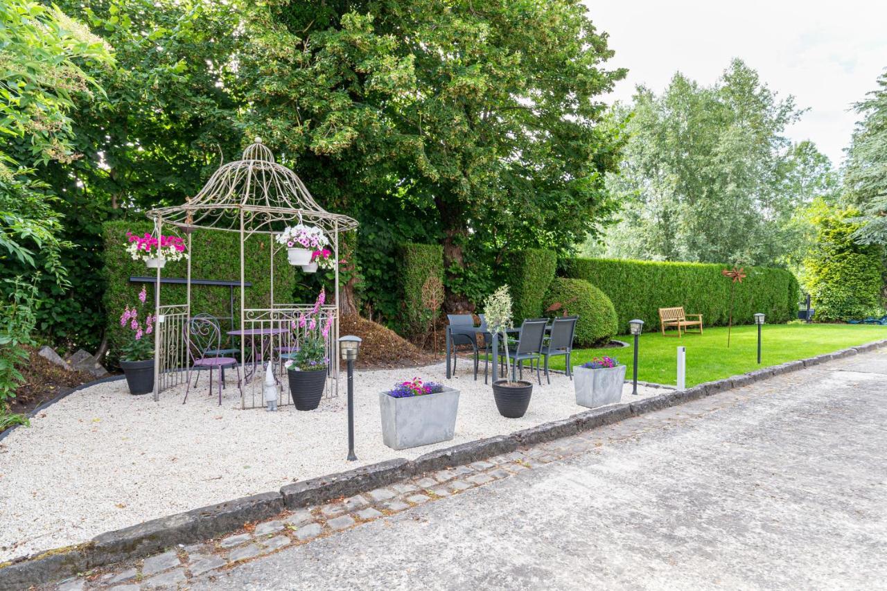 Au Petit Dragon Bed & Breakfast Mons Exterior photo